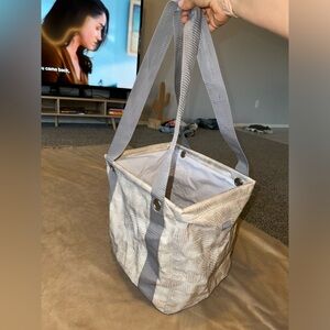 thirty one essential storage tote